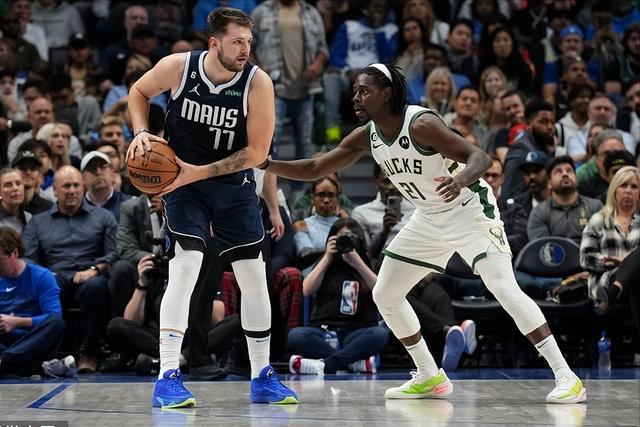 卖身投靠特朗普？因凡蒂诺捅了大号马蜂窝